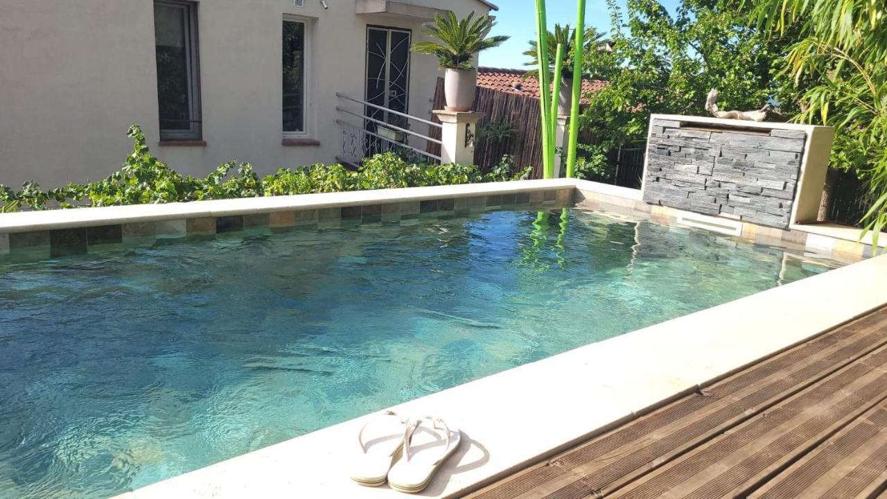 Logement De Charme Avec Piscine Et Jacuzzi Carnoules  Exteriér fotografie